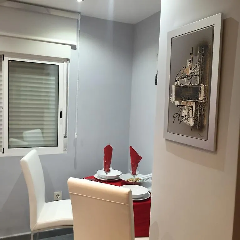 Apartamentos Gold Beach Malaga 0*,